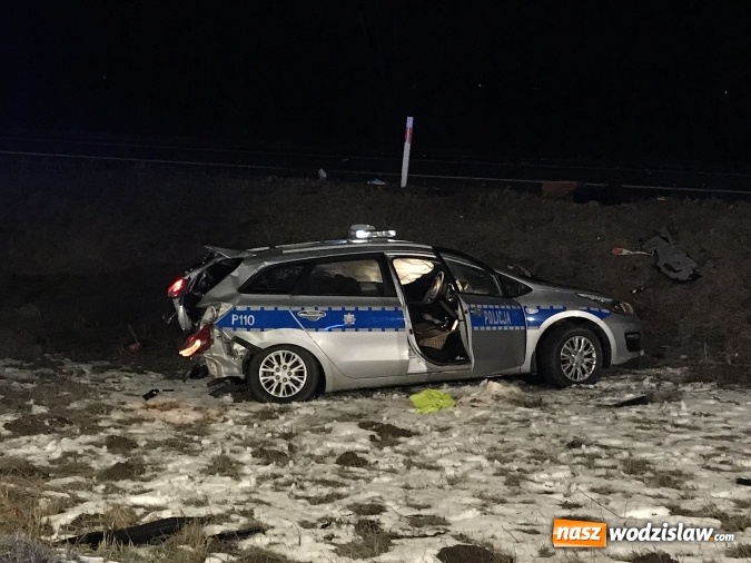 Zdjęcie w galerii na portalu naszwodzislaw.com: DK 78 Chałupki-Olza. Kierowca z Wodzisławia Śląskiego staranował policyjny radiowóz wiadomości z regionu