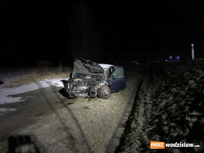 Zdjęcie w galerii na portalu naszwodzislaw.com: DK 78 Chałupki-Olza. Kierowca z Wodzisławia Śląskiego staranował policyjny radiowóz wiadomości z regionu