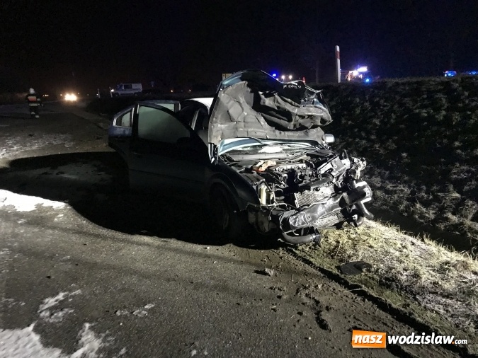 Zdjęcie w galerii na portalu naszwodzislaw.com: DK 78 Chałupki-Olza. Kierowca z Wodzisławia Śląskiego staranował policyjny radiowóz wiadomości z regionu