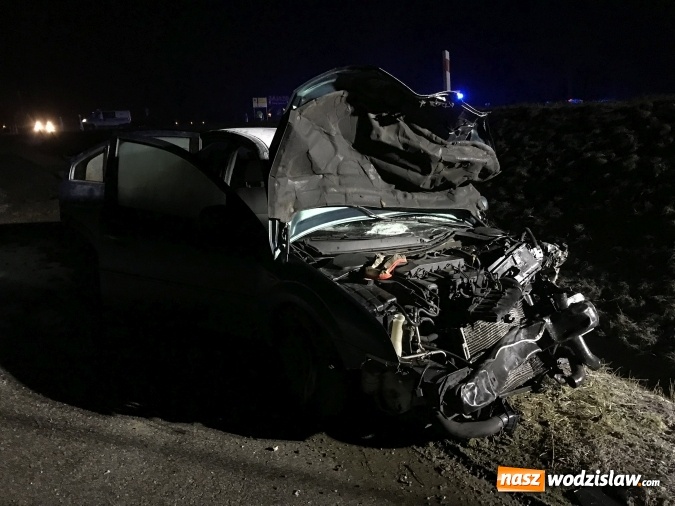 Zdjęcie w galerii na portalu naszwodzislaw.com: DK 78 Chałupki-Olza. Kierowca z Wodzisławia Śląskiego staranował policyjny radiowóz wiadomości z regionu