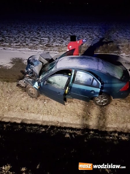 Zdjęcie w galerii na portalu naszwodzislaw.com: DK 78 Chałupki-Olza. Kierowca z Wodzisławia Śląskiego staranował policyjny radiowóz wiadomości z regionu