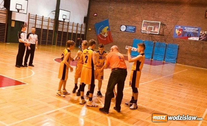 Zdjęcie w galerii na portalu naszwodzislaw.com: Doskonały mecz wodzisławskich koszykarzy. Lider finału A śląskich rozgrywek U13M pokonany  wiadomości z regionu