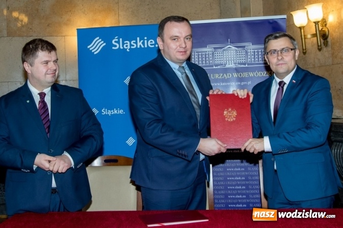Zdjęcie w galerii na portalu naszwodzislaw.com: Podpisano porozumienie o współpracy przy organizacji obchodów stulecia Powstań Śląskich wiadomości z regionu