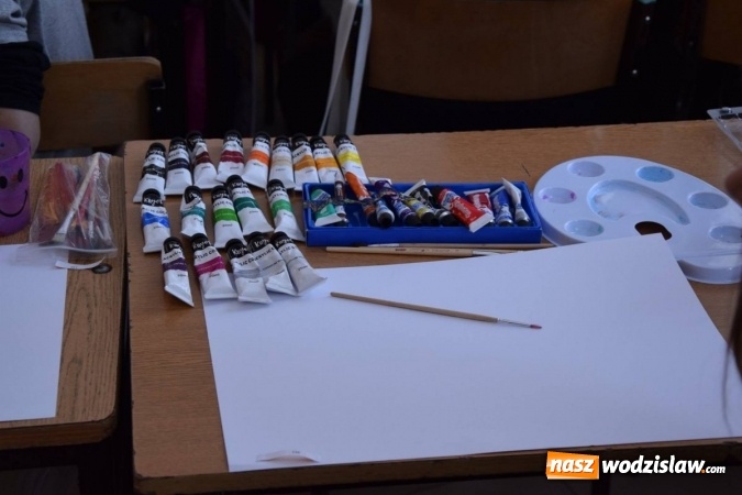 Zdjęcie w galerii na portalu naszwodzislaw.com: W wodzisławskim Tischnerze spacerowali po wyobraźni wiadomości z regionu