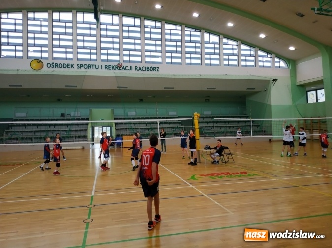 Zdjęcie w galerii na portalu naszwodzislaw.com: Siatkarski maraton w Raciborzu. Ekipa z Radlina na podium wiadomości z regionu