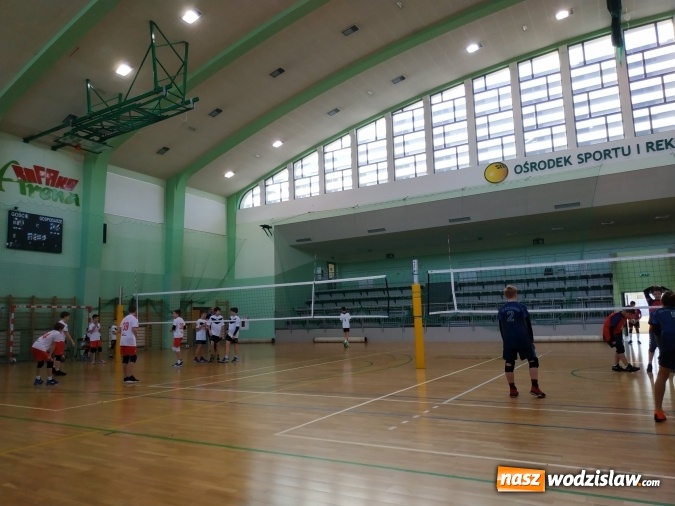 Zdjęcie w galerii na portalu naszwodzislaw.com: Siatkarski maraton w Raciborzu. Ekipa z Radlina na podium wiadomości z regionu