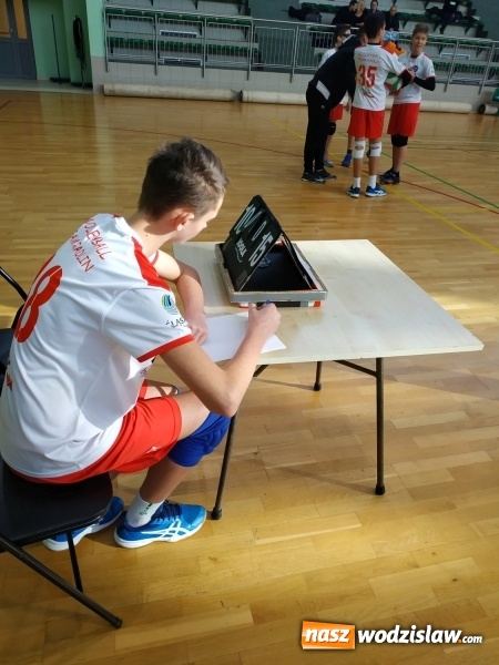 Zdjęcie w galerii na portalu naszwodzislaw.com: Siatkarski maraton w Raciborzu. Ekipa z Radlina na podium wiadomości z regionu