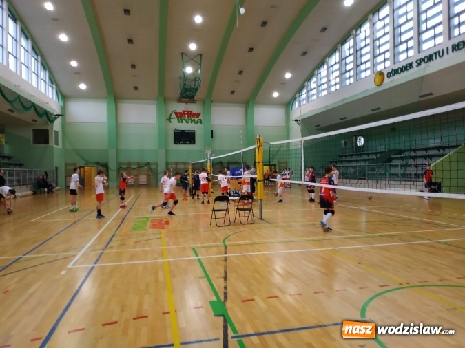 Zdjęcie w galerii na portalu naszwodzislaw.com: Siatkarski maraton w Raciborzu. Ekipa z Radlina na podium wiadomości z regionu