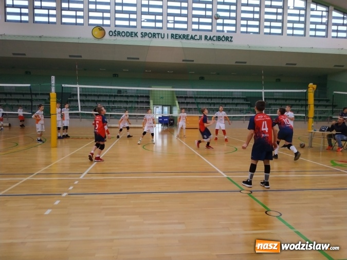 Zdjęcie w galerii na portalu naszwodzislaw.com: Siatkarski maraton w Raciborzu. Ekipa z Radlina na podium wiadomości z regionu