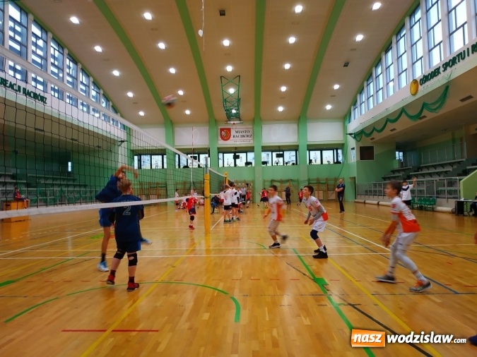 Zdjęcie w galerii na portalu naszwodzislaw.com: Siatkarski maraton w Raciborzu. Ekipa z Radlina na podium wiadomości z regionu