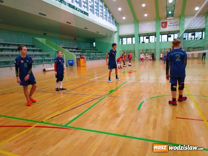 Zdjęcie w galerii na portalu naszwodzislaw.com: Siatkarski maraton w Raciborzu. Ekipa z Radlina na podium wiadomości z regionu