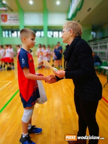 Zdjęcie w galerii na portalu naszwodzislaw.com: Siatkarski maraton w Raciborzu. Ekipa z Radlina na podium wiadomości z regionu