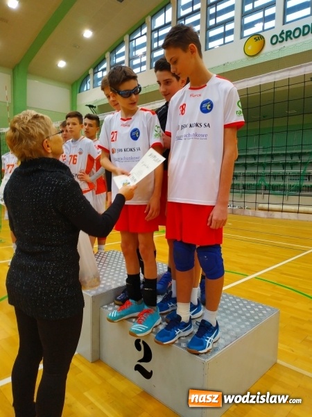 Zdjęcie w galerii na portalu naszwodzislaw.com: Siatkarski maraton w Raciborzu. Ekipa z Radlina na podium wiadomości z regionu
