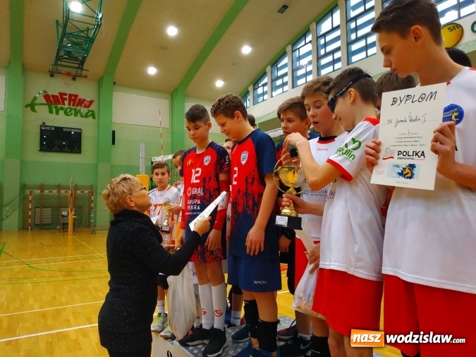 Zdjęcie w galerii na portalu naszwodzislaw.com: Siatkarski maraton w Raciborzu. Ekipa z Radlina na podium wiadomości z regionu