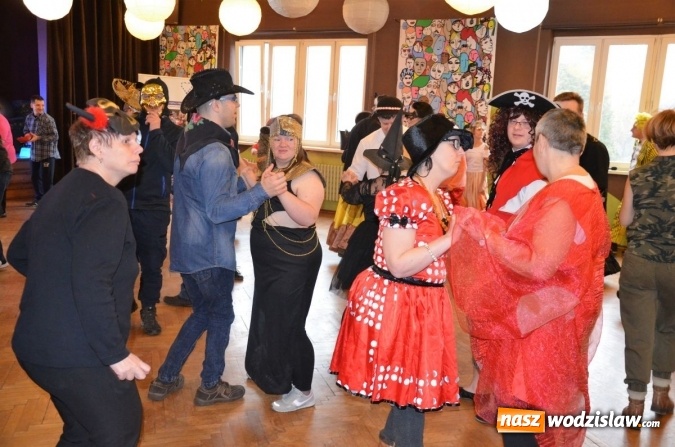 Zdjęcie w galerii na portalu naszwodzislaw.com: Walentynkowy bal maskowy za nami wiadomości z regionu