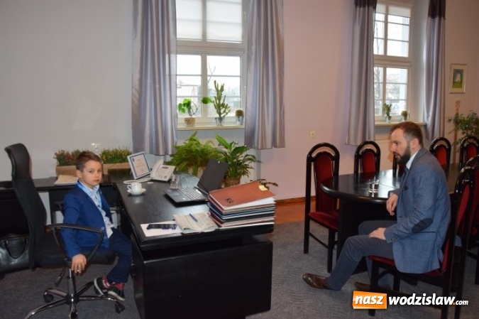 Zdjęcie w galerii na portalu naszwodzislaw.com: Mateusz Pluta sprawował wczoraj rządy w Rydułtowach wiadomości z regionu