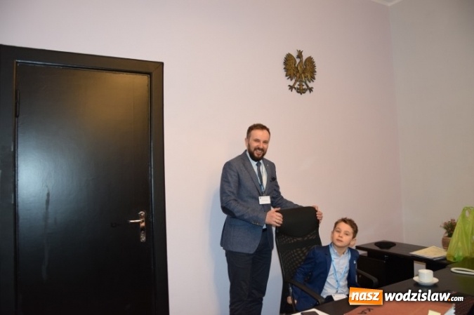 Zdjęcie w galerii na portalu naszwodzislaw.com: Mateusz Pluta sprawował wczoraj rządy w Rydułtowach wiadomości z regionu