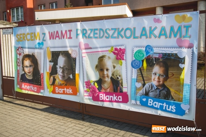 Zdjęcie w galerii na portalu naszwodzislaw.com: Charytatywny maraton fitness w Rogowie  wiadomości z regionu