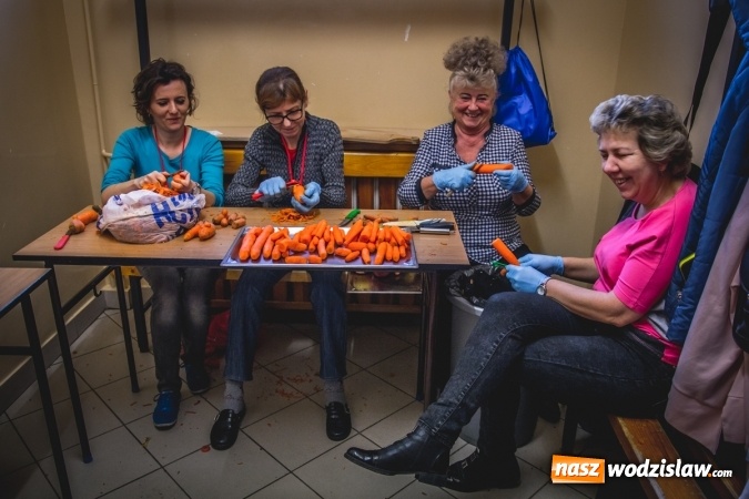 Zdjęcie w galerii na portalu naszwodzislaw.com: Charytatywny maraton fitness w Rogowie  wiadomości z regionu