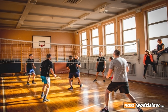 Zdjęcie w galerii na portalu naszwodzislaw.com: Charytatywny maraton fitness w Rogowie  wiadomości z regionu