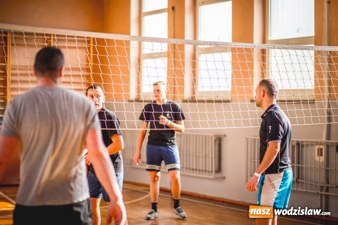 Zdjęcie w galerii na portalu naszwodzislaw.com: Charytatywny maraton fitness w Rogowie  wiadomości z regionu