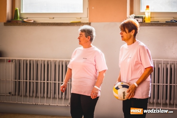 Zdjęcie w galerii na portalu naszwodzislaw.com: Charytatywny maraton fitness w Rogowie  wiadomości z regionu