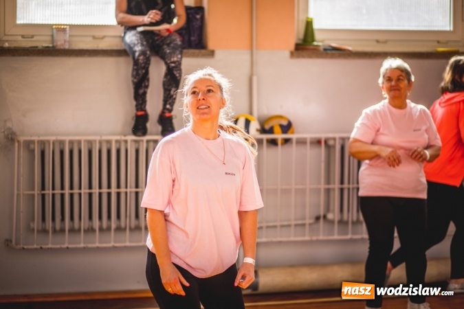 Zdjęcie w galerii na portalu naszwodzislaw.com: Charytatywny maraton fitness w Rogowie  wiadomości z regionu
