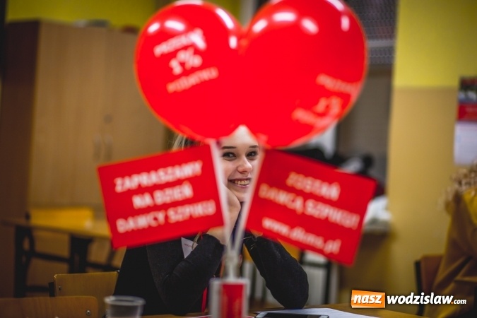Zdjęcie w galerii na portalu naszwodzislaw.com: Charytatywny maraton fitness w Rogowie  wiadomości z regionu