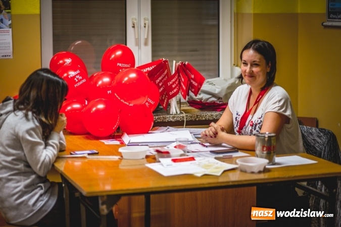 Zdjęcie w galerii na portalu naszwodzislaw.com: Charytatywny maraton fitness w Rogowie  wiadomości z regionu