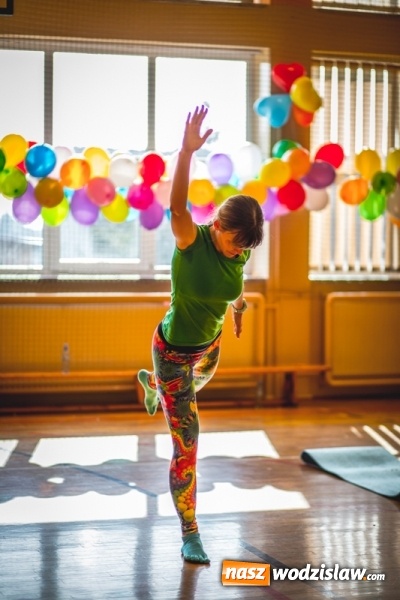 Zdjęcie w galerii na portalu naszwodzislaw.com: Charytatywny maraton fitness w Rogowie  wiadomości z regionu