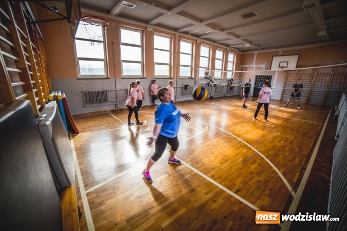 Zdjęcie w galerii na portalu naszwodzislaw.com: Charytatywny maraton fitness w Rogowie  wiadomości z regionu