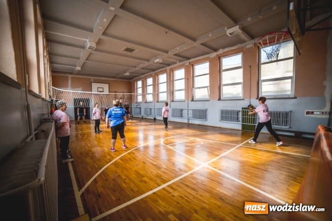 Zdjęcie w galerii na portalu naszwodzislaw.com: Charytatywny maraton fitness w Rogowie  wiadomości z regionu
