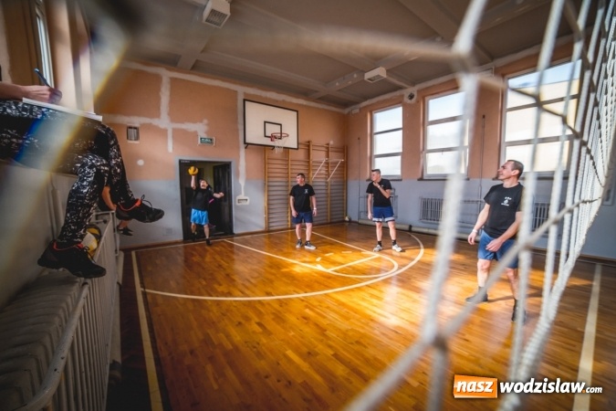 Zdjęcie w galerii na portalu naszwodzislaw.com: Charytatywny maraton fitness w Rogowie  wiadomości z regionu