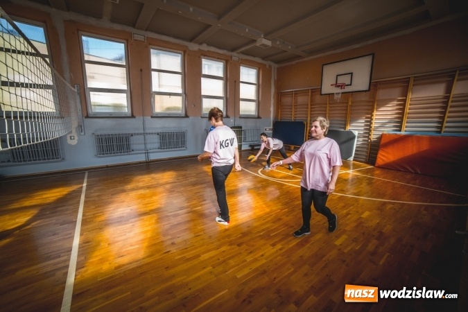 Zdjęcie w galerii na portalu naszwodzislaw.com: Charytatywny maraton fitness w Rogowie  wiadomości z regionu