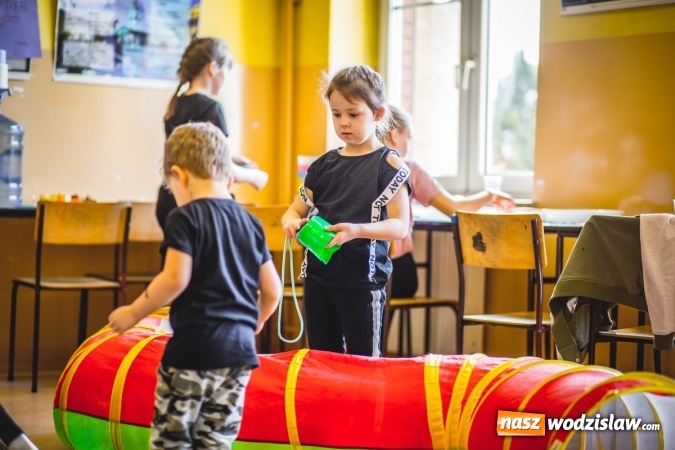 Zdjęcie w galerii na portalu naszwodzislaw.com: Charytatywny maraton fitness w Rogowie  wiadomości z regionu