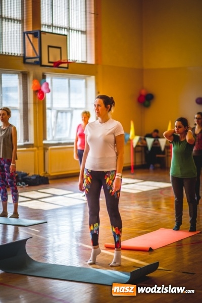 Zdjęcie w galerii na portalu naszwodzislaw.com: Charytatywny maraton fitness w Rogowie  wiadomości z regionu