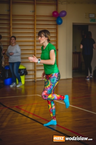 Zdjęcie w galerii na portalu naszwodzislaw.com: Charytatywny maraton fitness w Rogowie  wiadomości z regionu