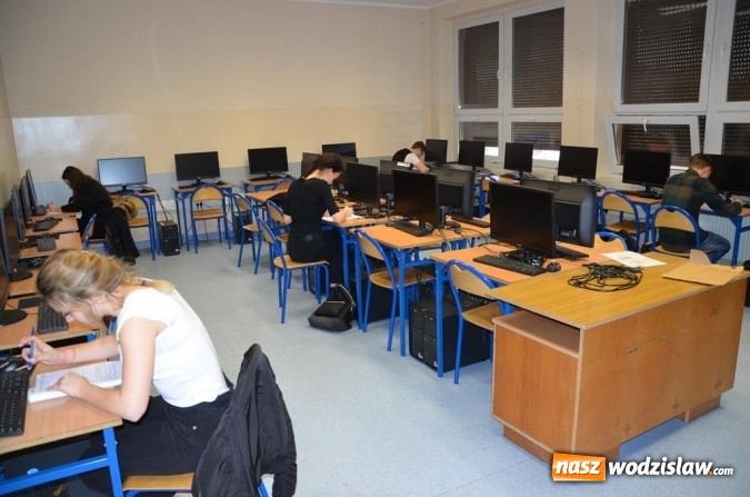Zdjęcie w galerii na portalu naszwodzislaw.com: Szkolny etap konkursu Wybieram Wybory za nami wiadomości z regionu