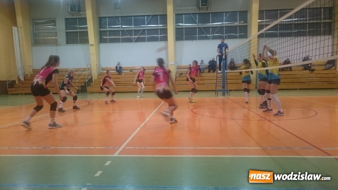 Zdjęcie w galerii na portalu naszwodzislaw.com: Szybkie zwycięstwo siatkarek wodzisławskiej Zorzy wiadomości z regionu