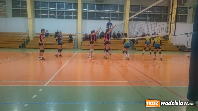 Zdjęcie w galerii na portalu naszwodzislaw.com: Szybkie zwycięstwo siatkarek wodzisławskiej Zorzy wiadomości z regionu