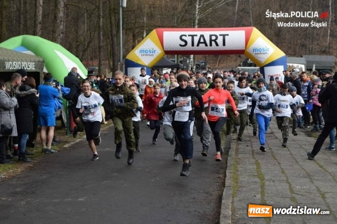 Zdjęcie w galerii na portalu naszwodzislaw.com: Wodzisławscy policjanci pobiegli Tropem Wilczym w Biegu Pamięci Żołnierzy Wyklętych wiadomości z regionu