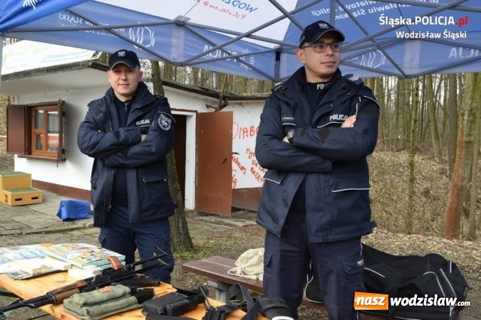 Zdjęcie w galerii na portalu naszwodzislaw.com: Wodzisławscy policjanci pobiegli Tropem Wilczym w Biegu Pamięci Żołnierzy Wyklętych wiadomości z regionu