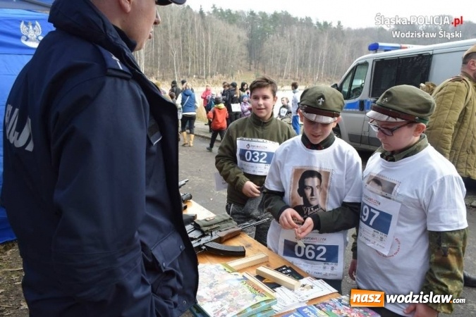 Zdjęcie w galerii na portalu naszwodzislaw.com: Wodzisławscy policjanci pobiegli Tropem Wilczym w Biegu Pamięci Żołnierzy Wyklętych wiadomości z regionu
