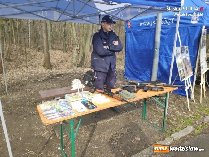 Zdjęcie w galerii na portalu naszwodzislaw.com: Wodzisławscy policjanci pobiegli Tropem Wilczym w Biegu Pamięci Żołnierzy Wyklętych wiadomości z regionu