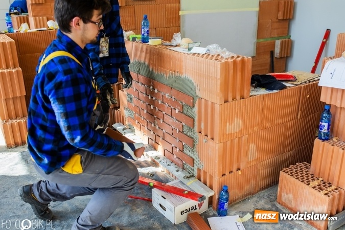 Zdjęcie w galerii na portalu naszwodzislaw.com: X Turniej Budowlany w Raciborzu. Uczniowie ZST z Wodzisławia pracowali najbezpieczniej! wiadomości z regionu