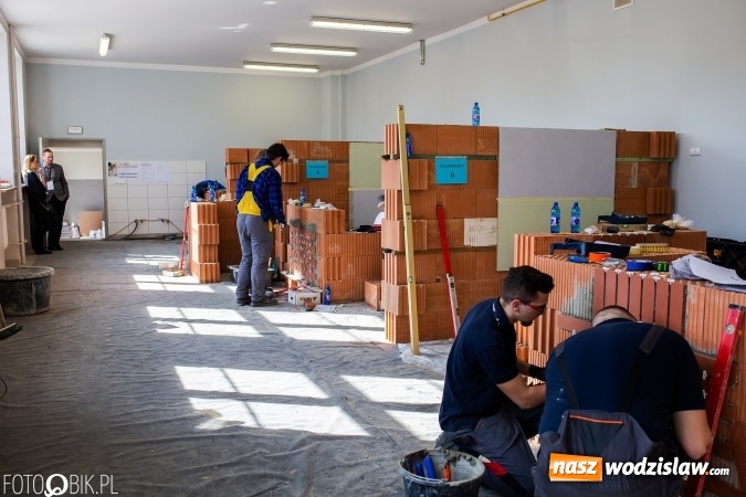 Zdjęcie w galerii na portalu naszwodzislaw.com: X Turniej Budowlany w Raciborzu. Uczniowie ZST z Wodzisławia pracowali najbezpieczniej! wiadomości z regionu