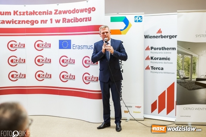 Zdjęcie w galerii na portalu naszwodzislaw.com: X Turniej Budowlany w Raciborzu. Uczniowie ZST z Wodzisławia pracowali najbezpieczniej! wiadomości z regionu