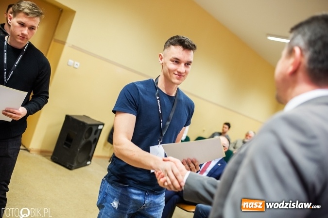 Zdjęcie w galerii na portalu naszwodzislaw.com: X Turniej Budowlany w Raciborzu. Uczniowie ZST z Wodzisławia pracowali najbezpieczniej! wiadomości z regionu