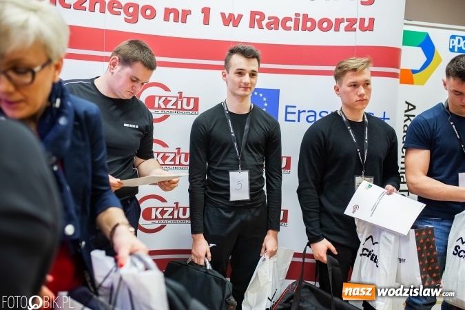 Zdjęcie w galerii na portalu naszwodzislaw.com: X Turniej Budowlany w Raciborzu. Uczniowie ZST z Wodzisławia pracowali najbezpieczniej! wiadomości z regionu
