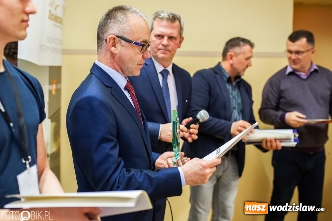 Zdjęcie w galerii na portalu naszwodzislaw.com: X Turniej Budowlany w Raciborzu. Uczniowie ZST z Wodzisławia pracowali najbezpieczniej! wiadomości z regionu